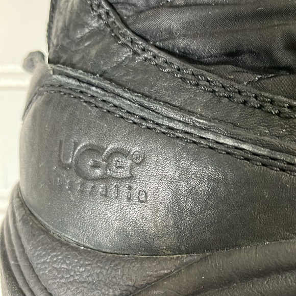 Ugg Australia Women's Quilted Snowpeak Mid Calf Winter Waterproof Boots - Picture 7 of 15